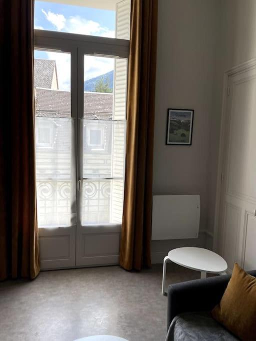 101 Pyrenees Palace Appartement Bagnères-de-Luchon Exterior foto